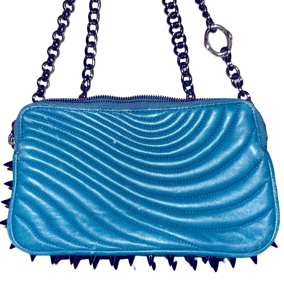 Henri Bendel No 7 Quilted Camera Bag Purse - Picture 3 of 9